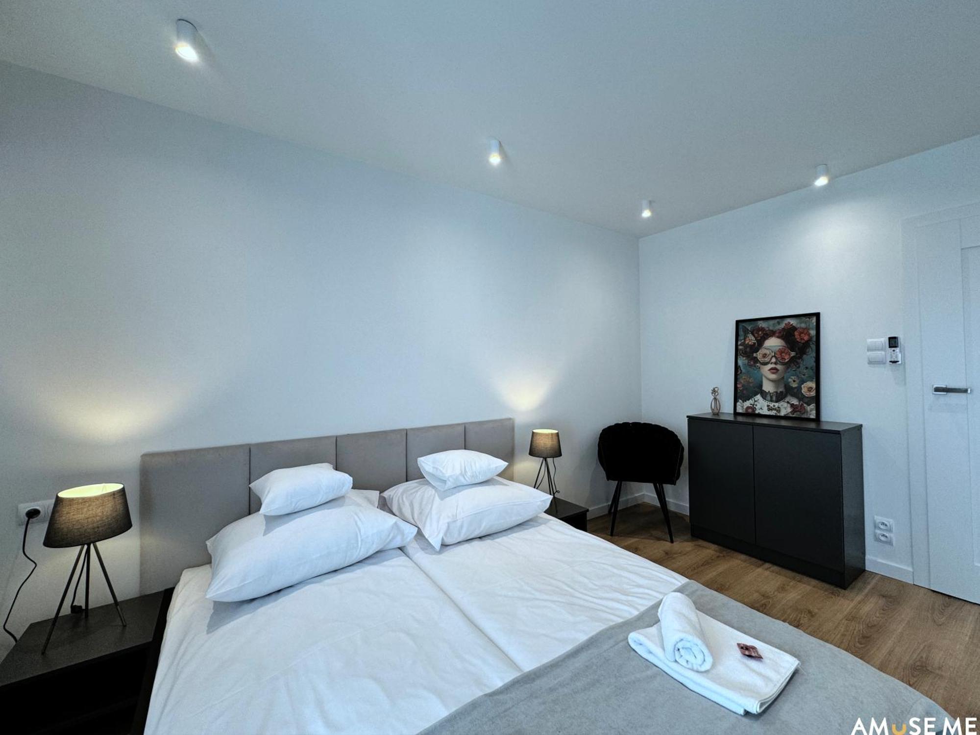 Amuse Me Lejlighedshotel Kielce Eksteriør billede