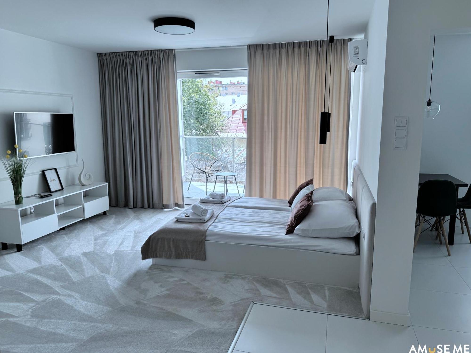Amuse Me Lejlighedshotel Kielce Eksteriør billede