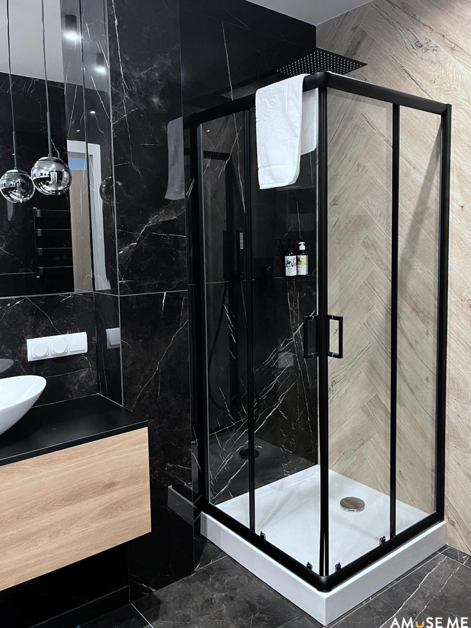 Amuse Me Lejlighedshotel Kielce Eksteriør billede