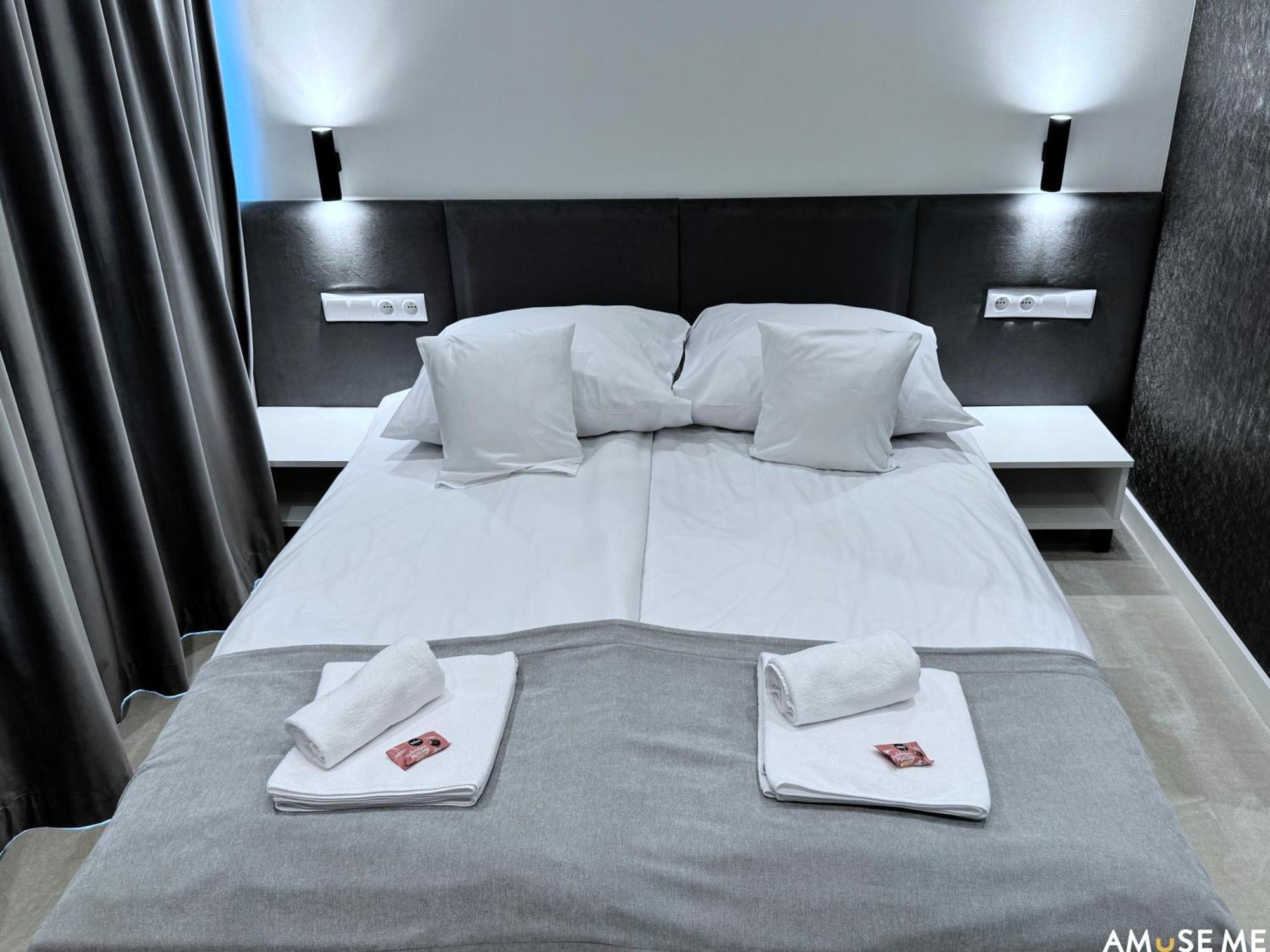 Amuse Me Lejlighedshotel Kielce Eksteriør billede